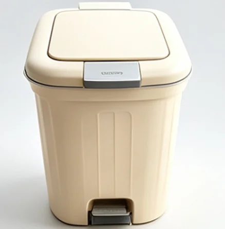Pedal-operated Sealed Plastic Trash Can
